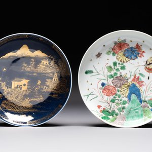 A Chinese gilt-decorated powder-blue plate and a famille verte plate with flowers, Kangxi/Qianlong — photo 1