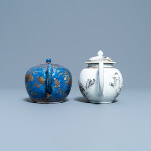 A Chinese gilt-decorated powder blue teapot and one in grisaille, Kangxi/Yongzheng — 照片 3