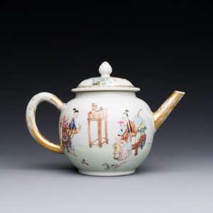 A Chinese gilt famille rose teapot, Yongzheng — 照片 2
