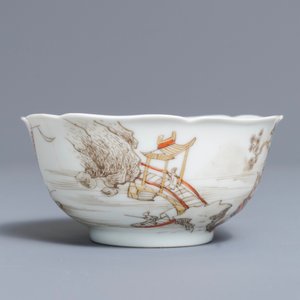 A Chinese gilt grisaille and iron red cup with two saucers, Yongzheng — photo 7