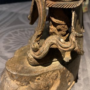 A Chinese gilt-lacquered bronze figure of Weituo, Ming — photo 27