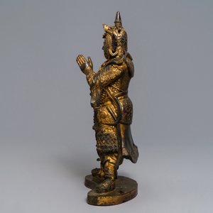 A Chinese gilt-lacquered bronze figure of Weituo, Ming — 照片 5