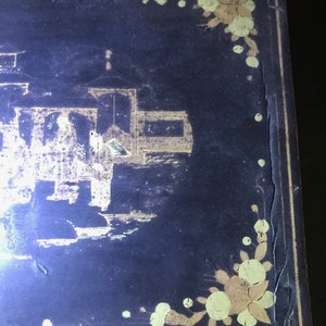 A Chinese gilt-lacquered cabinet and a box, Canton, 19th C. — 照片 40