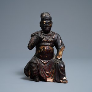 A Chinese gilt-lacquered wood figure of Guan Yu, Ming — photo 2