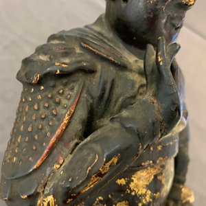 A Chinese gilt-lacquered wood figure of Guan Yu, Ming — photo 25