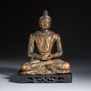 A Chinese gilt-lacquered wooden Bodhisattva  — photo 1