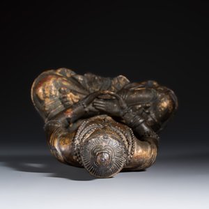 A Chinese gilt-lacquered wooden Bodhisattva  — photo 7