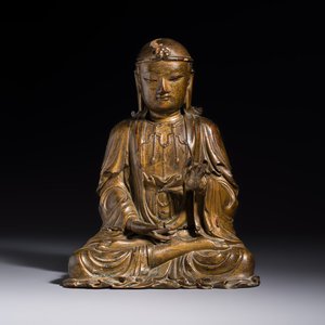 A Chinese gilt-lacquered wooden seated Bodhisattva, Ming — foto 1
