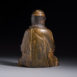 A Chinese gilt-lacquered wooden seated Bodhisattva, Ming — foto 3