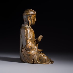 A Chinese gilt-lacquered wooden seated Bodhisattva, Ming — foto 4