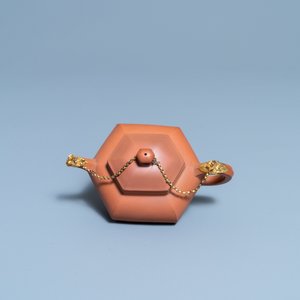A Chinese gilt-mounted Yixing stoneware teapot and cover, Kangxi — 照片 7