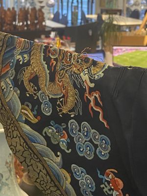 A Chinese gold thread embroidered blue-ground silk 'dragon' robe, 19th C. — photo 15