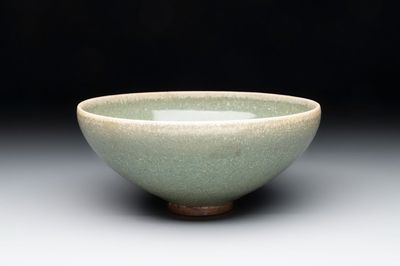 A Chinese green-glazed 'jun' bowl, Song