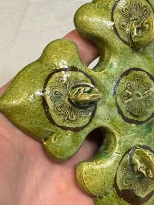 A Chinese green-glazed marbled dish, probably Tang — photo 9