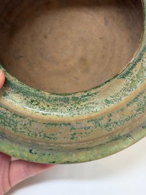 A Chinese green-glazed pottery ritual tripod food vessel with handles, 'Ding 鼎', Han — photo 11