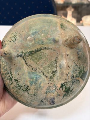 A Chinese green-glazed pottery ritual tripod food vessel with handles, 'Ding 鼎', Han — photo 12
