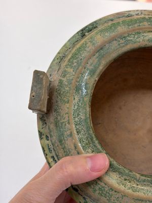 A Chinese green-glazed pottery ritual tripod food vessel with handles, 'Ding 鼎', Han — photo 9