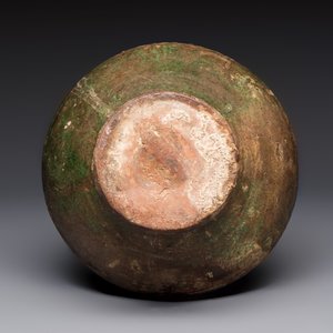 A Chinese green-glazed pottery vase — photo 7
