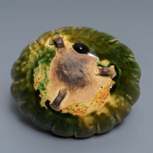 A Chinese green-glazed tripod 'narcissus' bowl, prob. Song — 照片 7