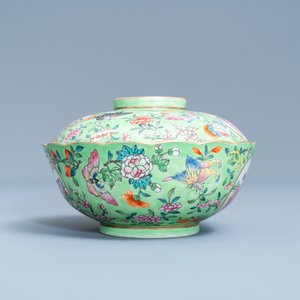 A Chinese green-ground famille rose bowl and cover, Daoguang mark and of the period — 照片 4