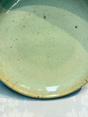 A Chinese green 'Jun' plate, Tian Hu Shan 天湖山 mark, Yuan — photo 5