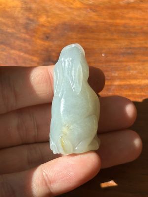 A Chinese grey jade carving of a hare, Qing — 照片 4