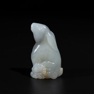 A Chinese grey jade carving of a hare, Qing — 照片 2
