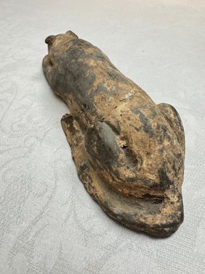 A Chinese grey pottery model of a reclining dog, Han — photo 4