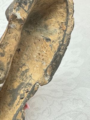 A Chinese grey pottery model of a reclining dog, Han — photo 10
