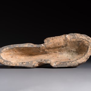 A Chinese grey pottery model of a reclining dog, Han — photo 7