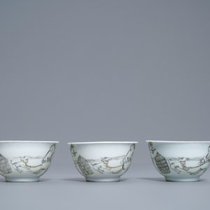 A Chinese grisaille 15-piece tea service with 'brothel' design, Yongzheng/Qianlong — photo 7