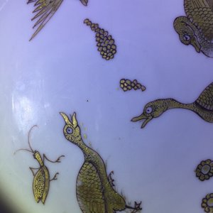 A Chinese grisaille and gilt cup and saucer with ducks and insects, Yongzheng, 1723-1735 — photo 12