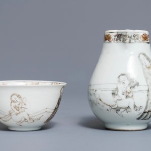 A Chinese grisaille and gilt cup and saucer with milk jug, Yongzheng — 照片 4