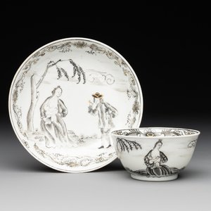 A Chinese grisaille and gilt-decorated 'European subject' cup and saucer, Qianlong — photo 1