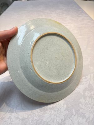 A Chinese grisaille and gilt-decorated 'Nativity' plate, Qianlong — photo 9