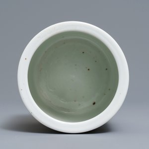 A Chinese grisaille and iron red brush pot, Ju Ren Tang mark, Republic — photo 6