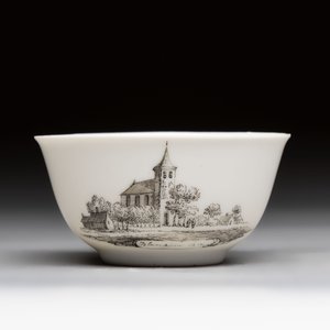 A Chinese grisaille 'Castricum, Blaricum and Workum' cup and saucer, Qianlong — photo 4