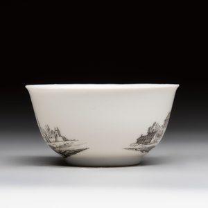A Chinese grisaille 'Castricum, Blaricum and Workum' cup and saucer, Qianlong — photo 7