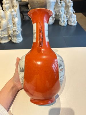 A Chinese grisaille coral red-ground vase, a famille rose eggshell vase and two bowls, Qianlong mark, 20th C. — 照片 10