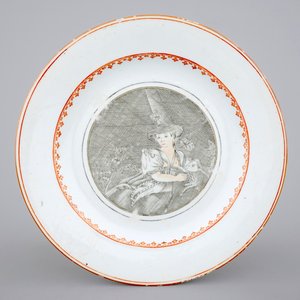 A Chinese grisaille export porcelain "European figures" shepherdess plate, 18th C — 照片 1