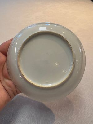 A Chinese grisaille 'Haarlem, Leersum and Liesveld' cup and saucer, Qianlong — photo 9