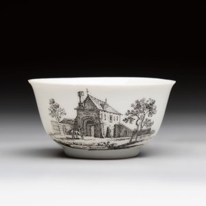 A Chinese grisaille 'Leiderdorp, Arkel and Leerdam' cup and saucer, Qianlong — photo 6
