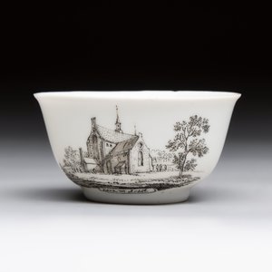 A Chinese grisaille 'Leiderdorp, Arkel and Leerdam' tea bowl and saucer — photo 4