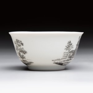 A Chinese grisaille 'Leiderdorp, Arkel and Leerdam' tea bowl and saucer — photo 5