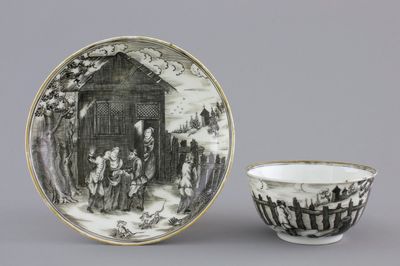 A Chinese grisaille porcelain European subject cup and saucer, Qianlong, 18th C.