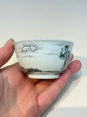 A Chinese grisaille semi-erotic 'La Nourriture' nine-piece tea service, Qianlong — foto 40