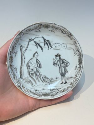 A Chinese grisaille semi-erotic 'La Nourriture' nine-piece tea service, Qianlong — foto 45