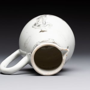 A Chinese grisaille semi-erotic 'La Nourriture' nine-piece tea service, Qianlong — photo 14