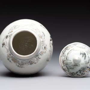 A Chinese grisaille semi-erotic 'La Nourriture' nine-piece tea service, Qianlong — photo 20