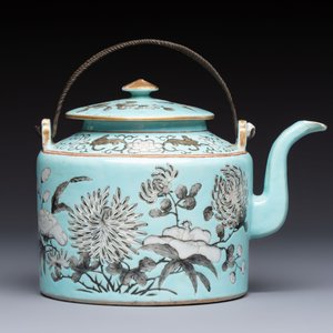 A Chinese grisaille turquoise-ground Dayazhai-style teapot and cover, Guangxu mark and of the period — photo 5
